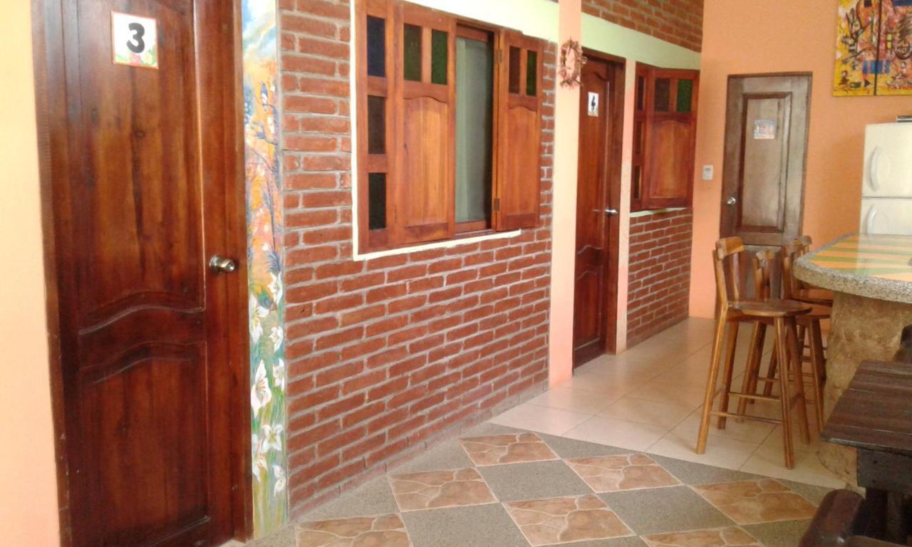 Hostal Casa Taisha Montañita Екстериор снимка