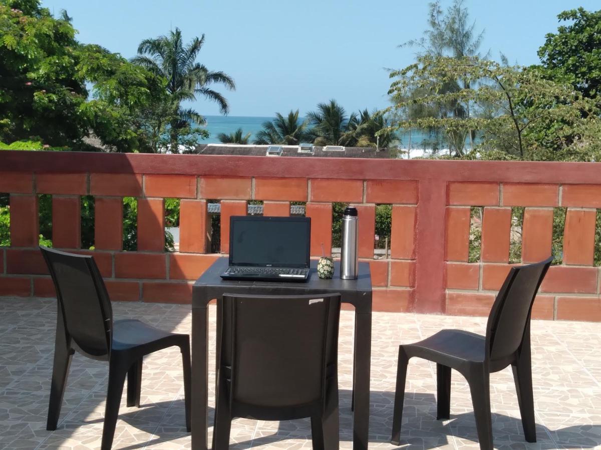 Hostal Casa Taisha Montañita Екстериор снимка