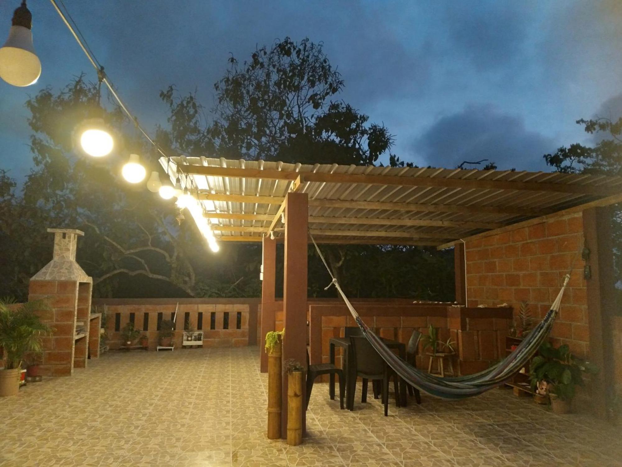 Hostal Casa Taisha Montañita Екстериор снимка