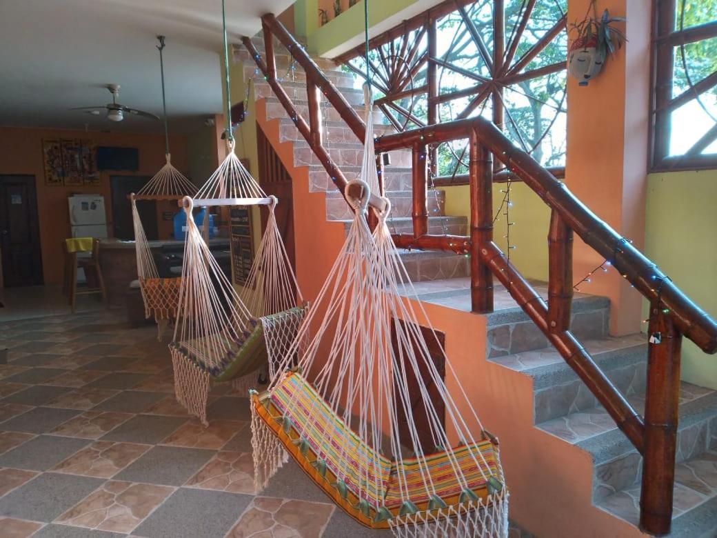 Hostal Casa Taisha Montañita Екстериор снимка