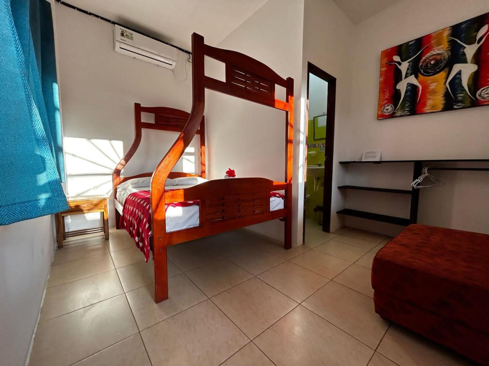 Hostal Casa Taisha Montañita Екстериор снимка