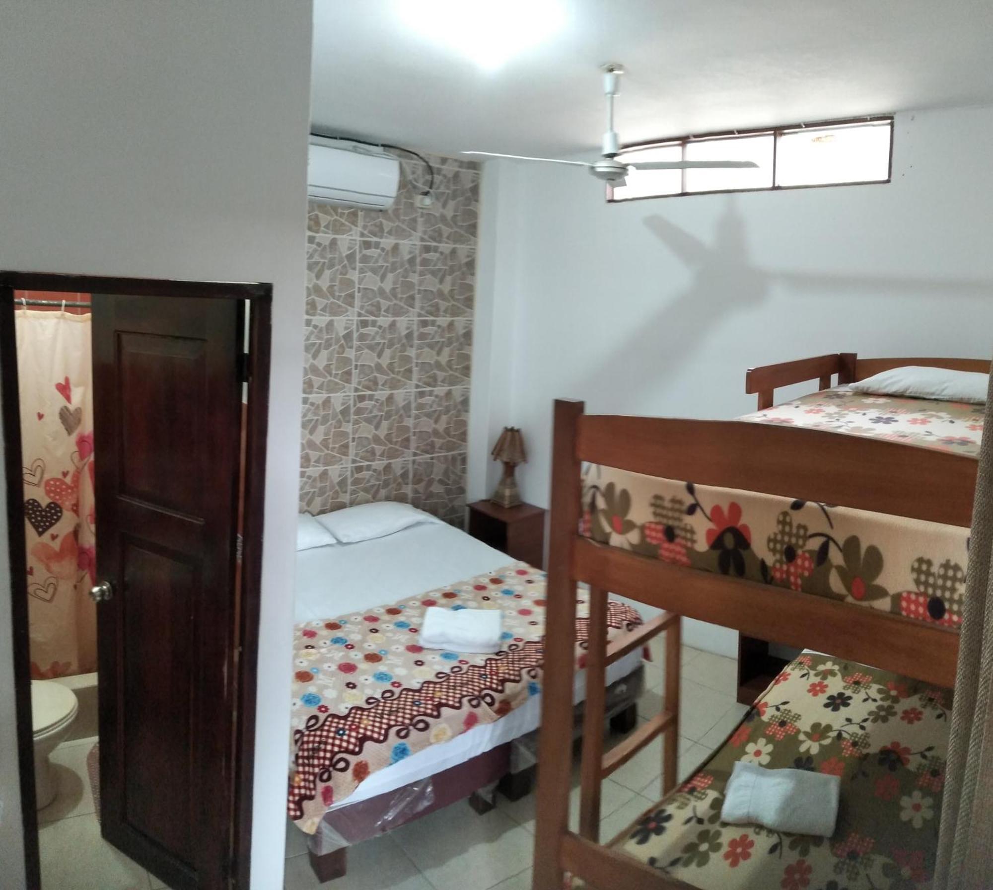 Hostal Casa Taisha Montañita Екстериор снимка