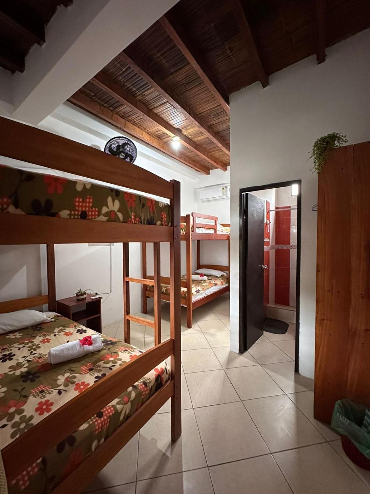 Hostal Casa Taisha Montañita Екстериор снимка