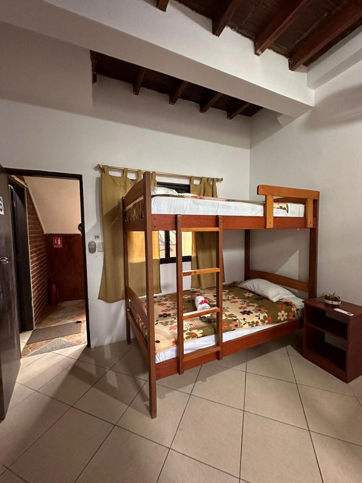 Hostal Casa Taisha Montañita Екстериор снимка